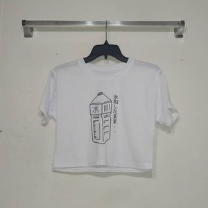 [NWOT] white 水 (water) crop top